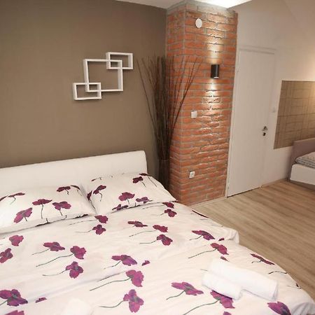 Apartments Rooms Paromlin Centar Загреб Екстериор снимка